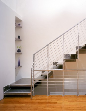 1273607205_15aluminumstairs
