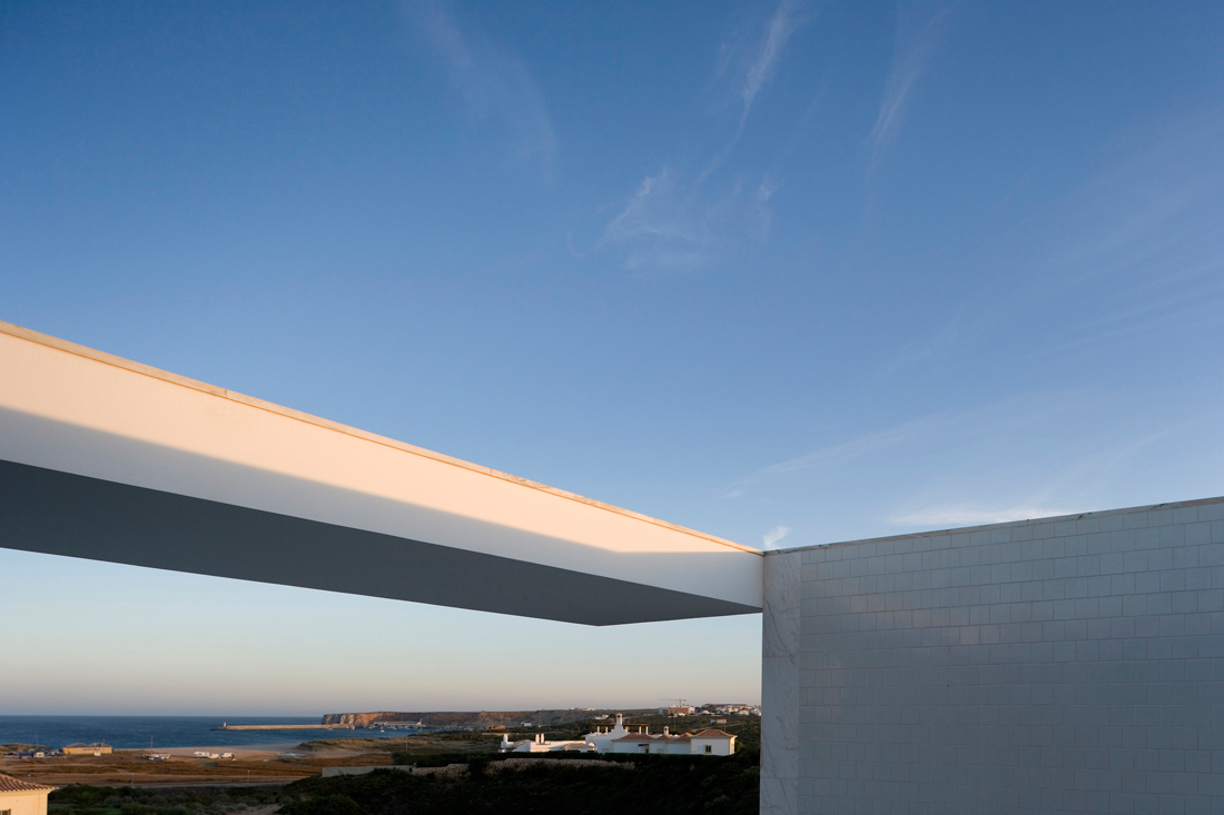 House in Matinhal / ARX