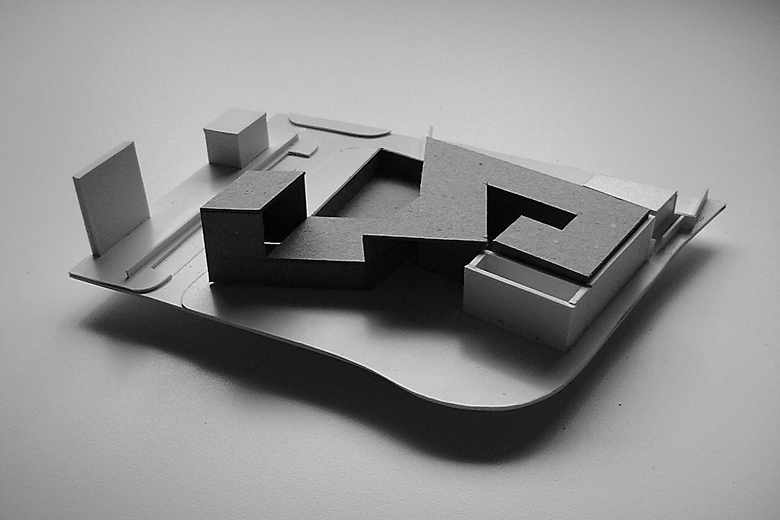 143317979_000-maquete model