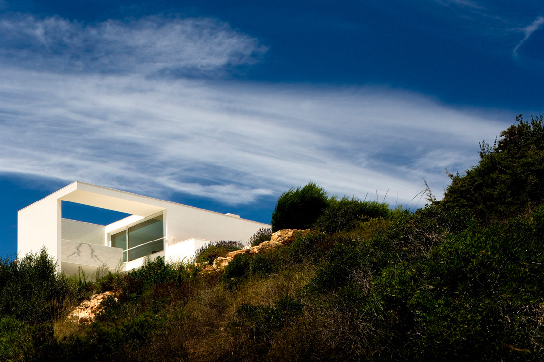 House in Matinhal / ARX