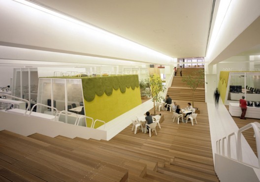 TBWA/Hakuhodo Offices / KDa