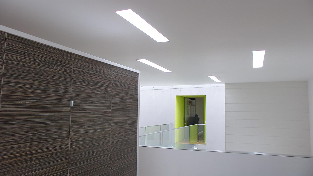 Romero house / at103