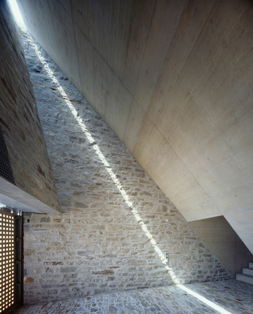 Brione House / Wespi de Meuron