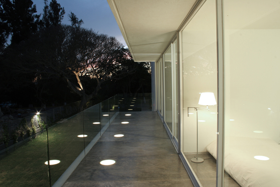 Suntro House / Jorge Hernandez de la Garza