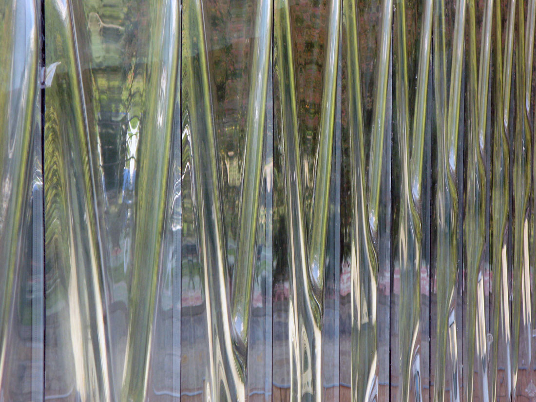 574364457_vakko-slumped-glass-installed-rex 574364457_vakko-slumped-glass-installed-rex