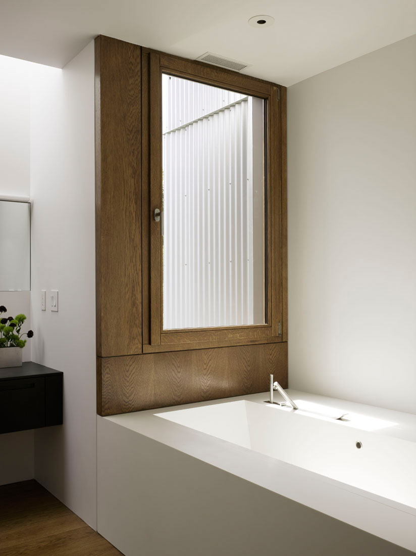 864043254_tsai-n-koenig-bath1 864043254_tsai-n-koenig-bath1