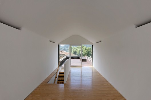1156949180_ezzo-picture-06