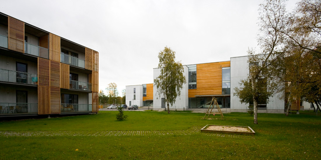 6 residential houses in Pahkli street / JVR Arhitektuuribüroo