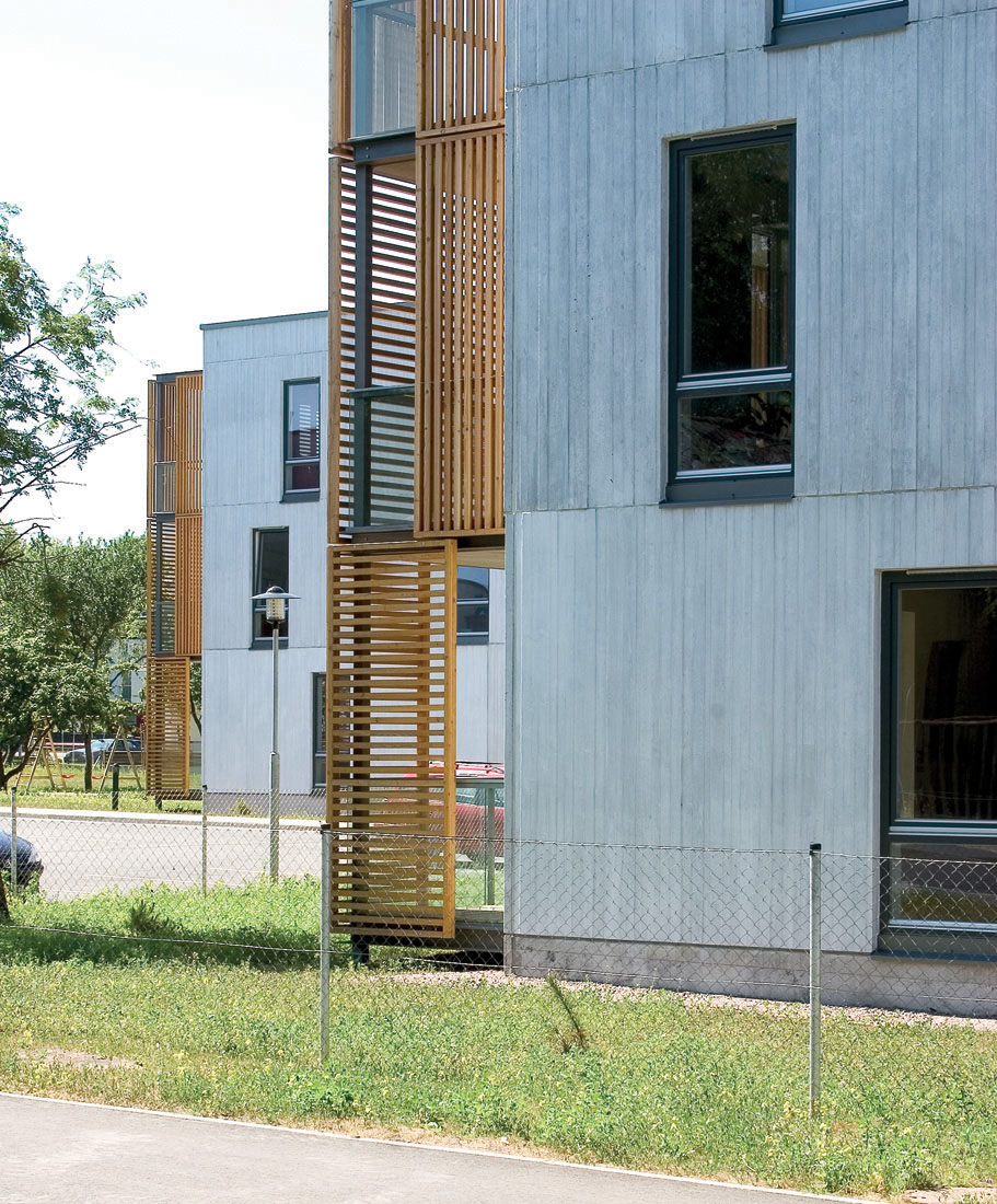 6 residential houses in Pahkli street / JVR Arhitektuuribüroo