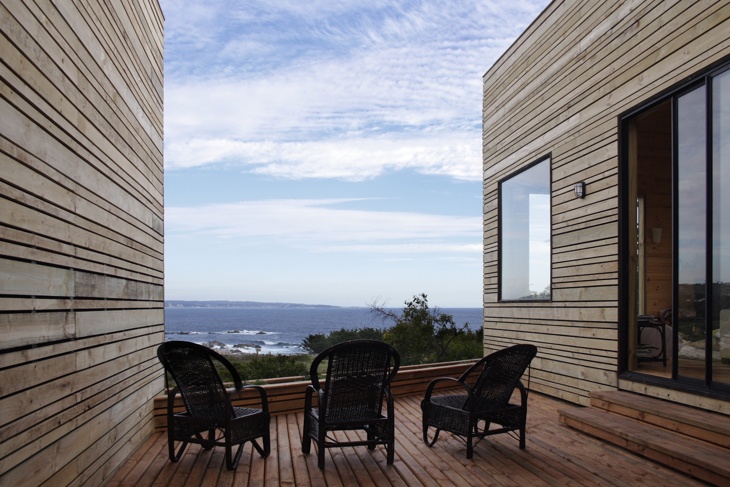 Metamorphosis 1 / Jose Ulloa Davet + Delphine Ding