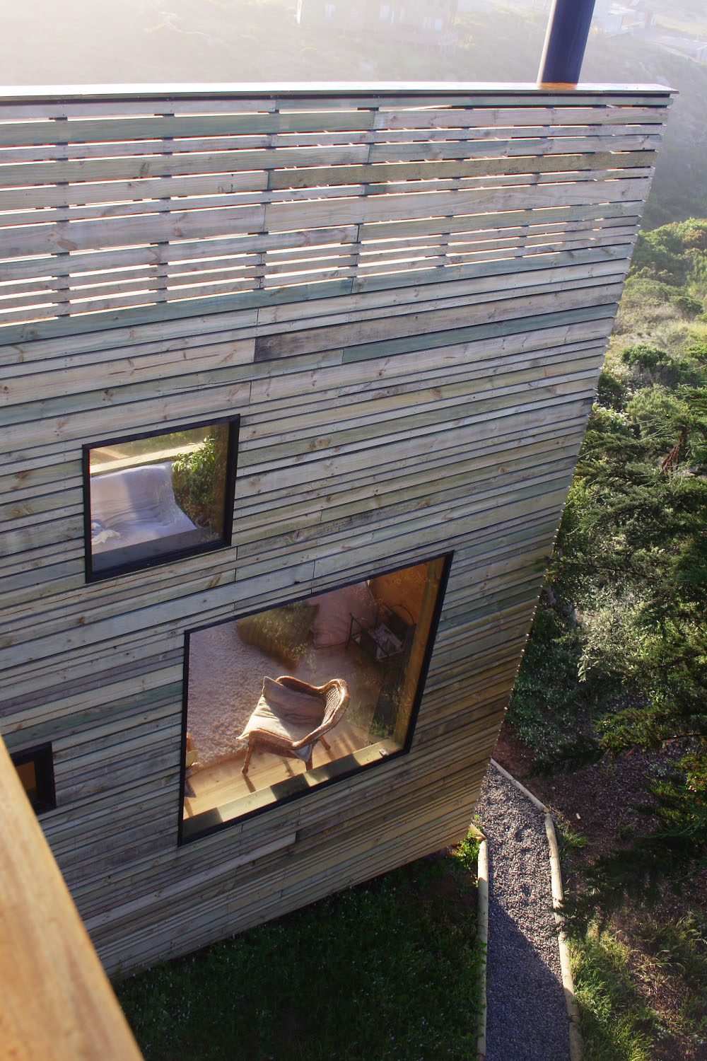 Metamorphosis 1 / Jose Ulloa Davet + Delphine Ding