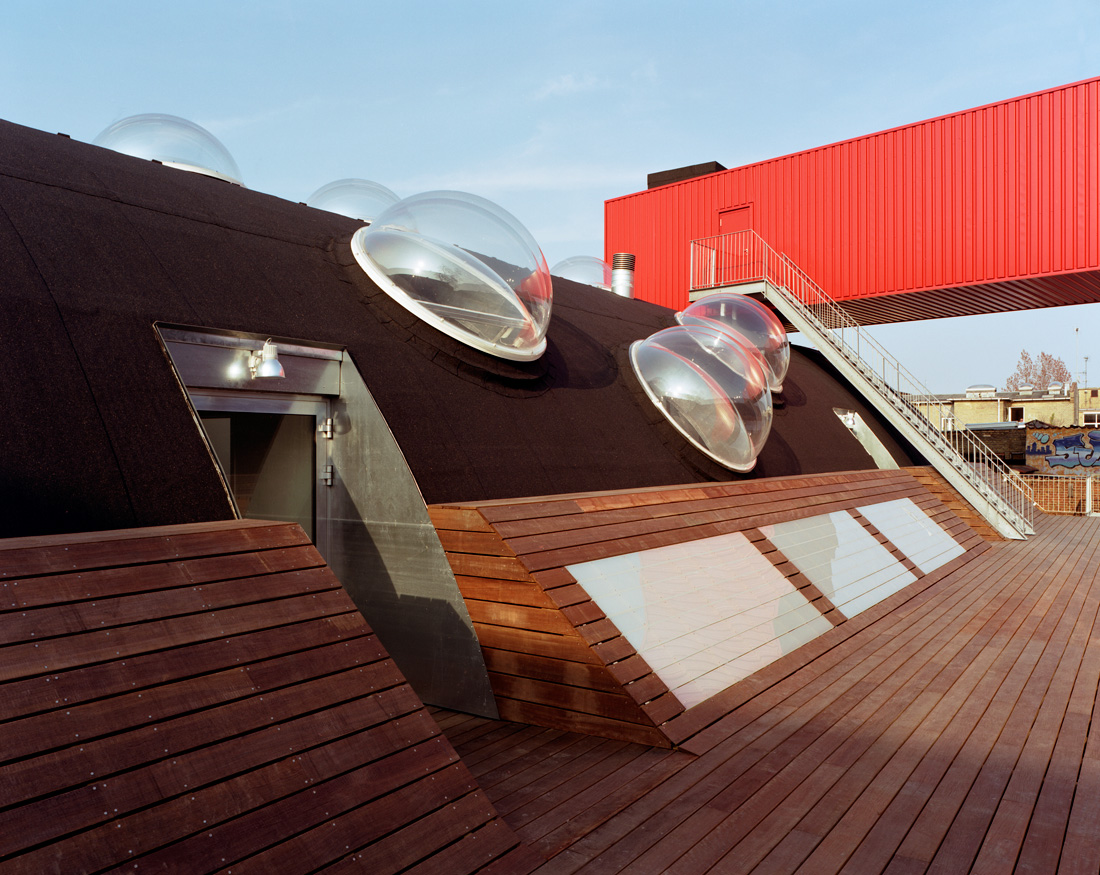 Sjakket Youth Club / PLOT