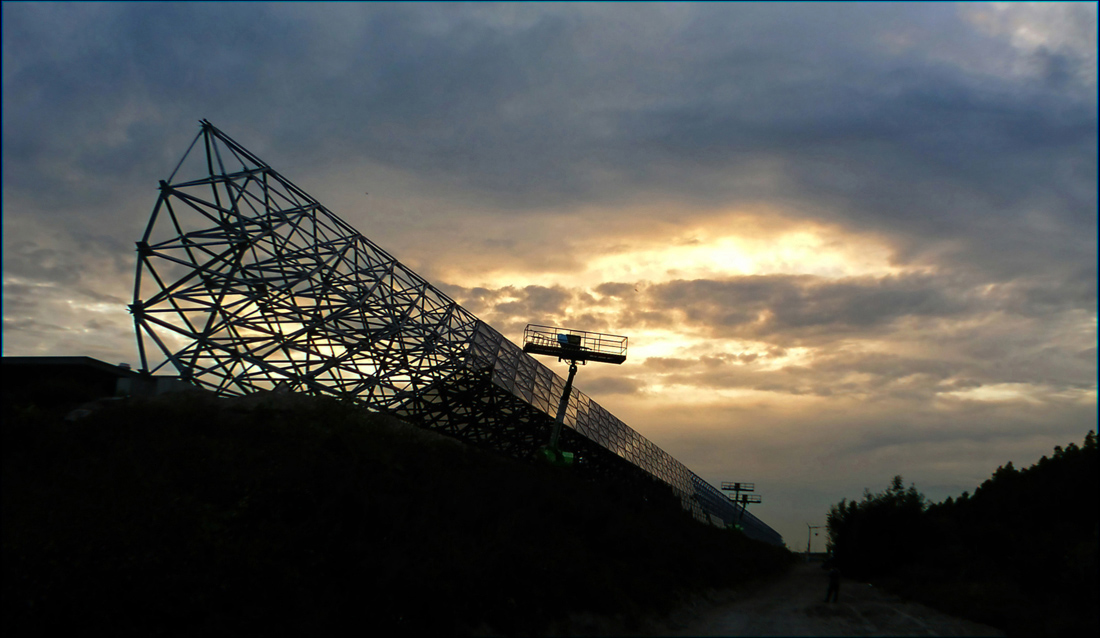 352703379_159-040918-by-night-glasplates 352703379_159-040918-by-night-glasplates