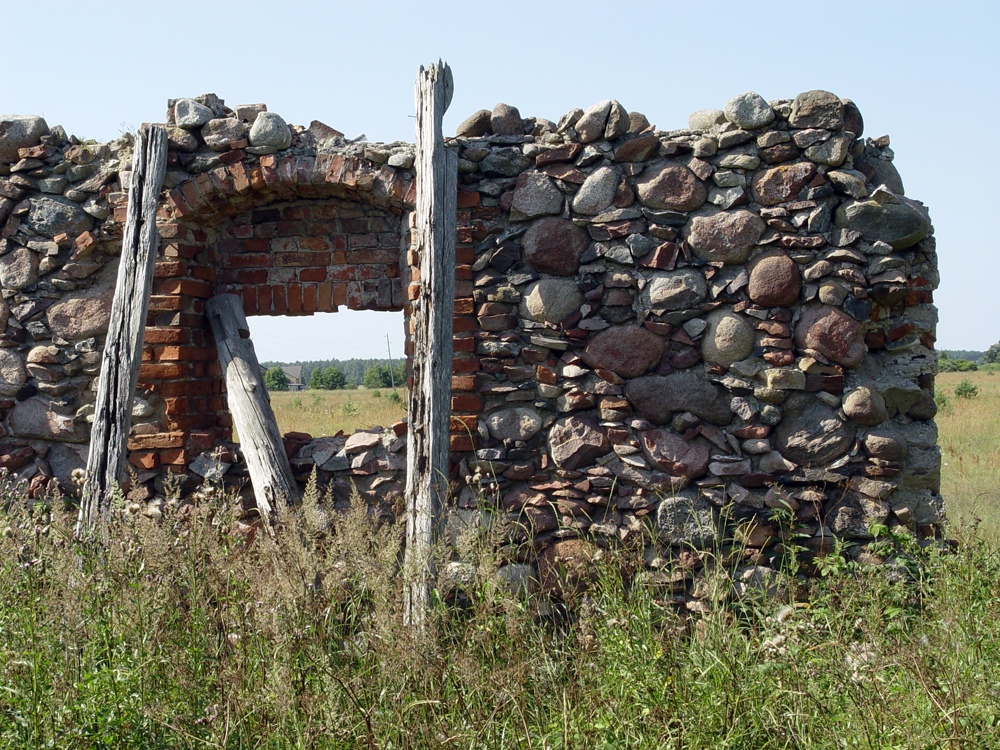 House of Ruins (Drupas) / NRJA