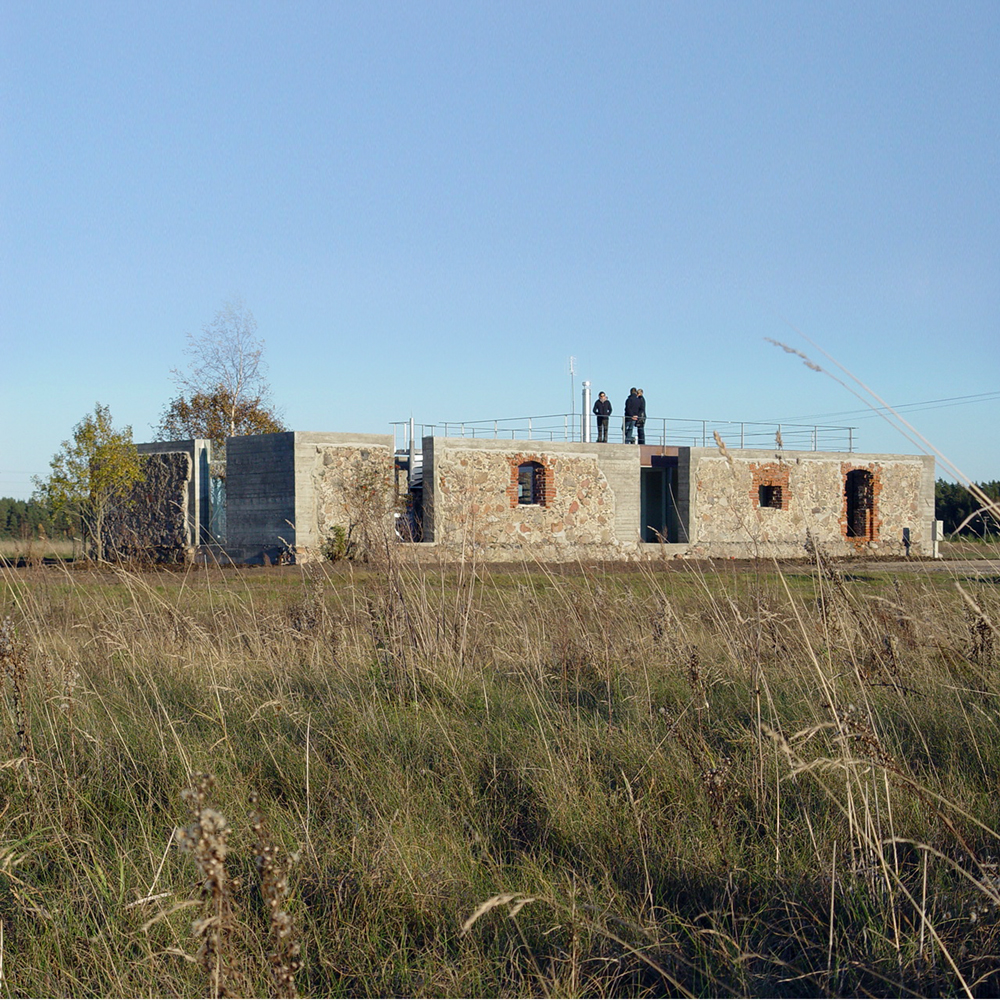 House of Ruins (Drupas) / NRJA