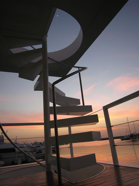 Houseboat / X-Architects
