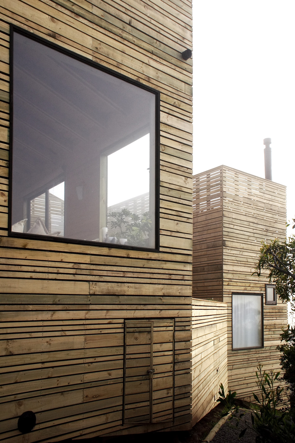 Metamorphosis 1 / Jose Ulloa Davet + Delphine Ding