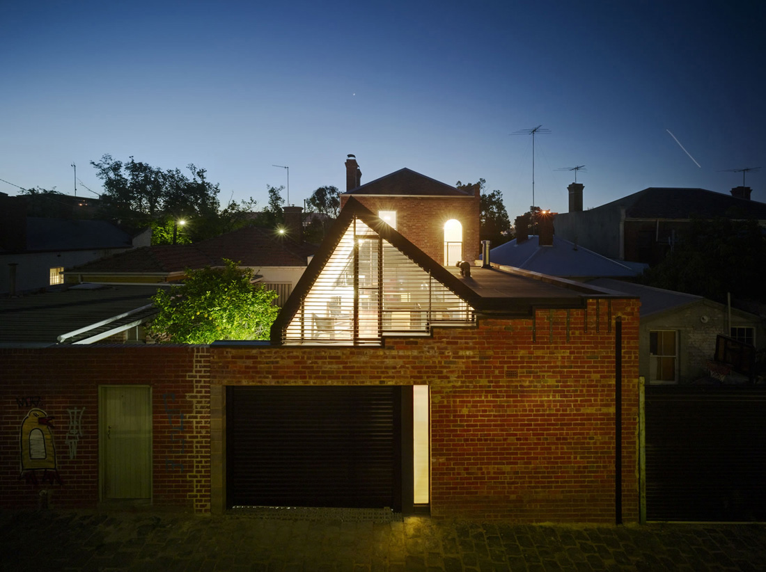 Vader house / Andrew Maynard Architects