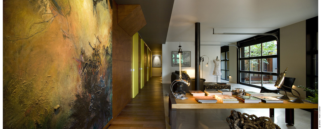 U house / NDA