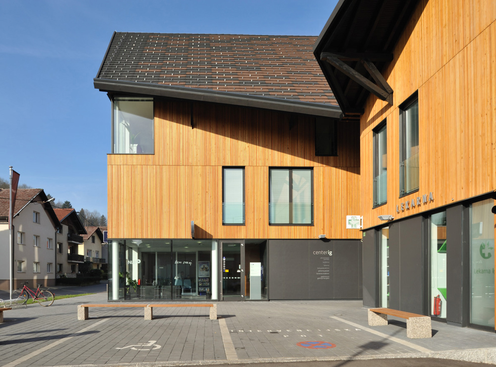 Ig Centre / Atelje Desman & Gregorc+Vrhovec