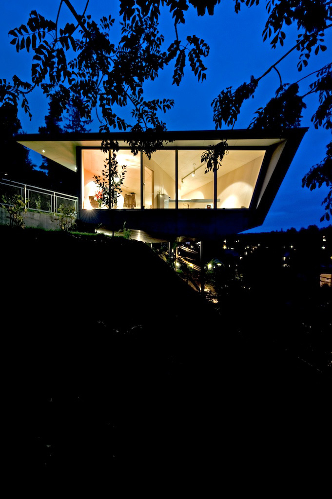 Edge House / JVA