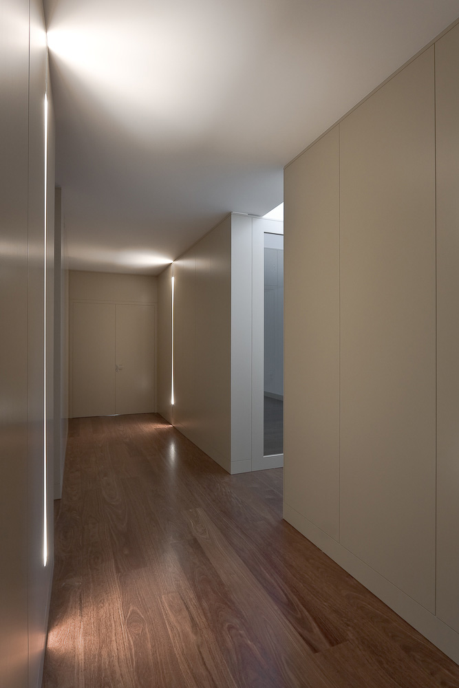 House in Pousos / Ricardo Bak Gordon