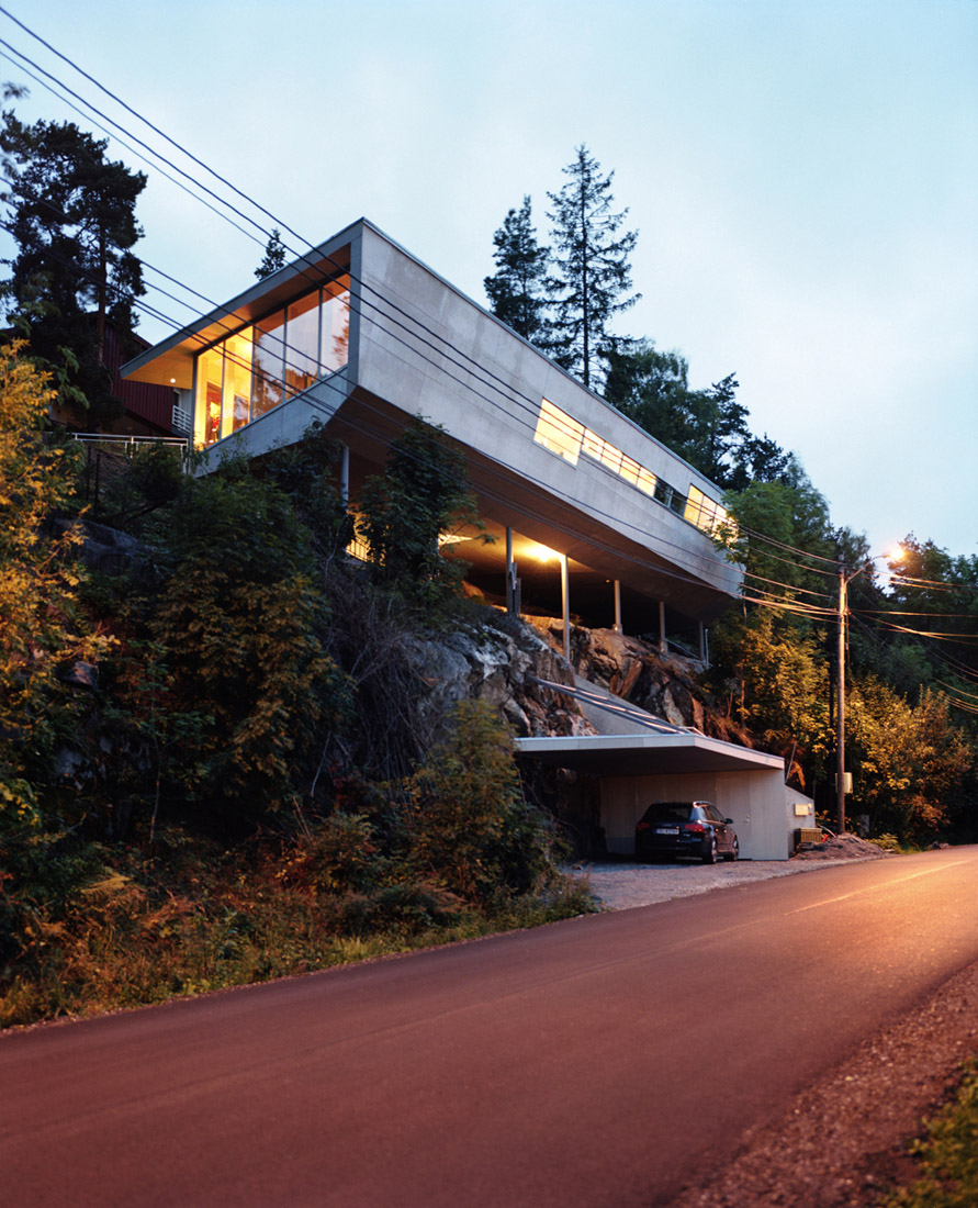 Edge House / JVA