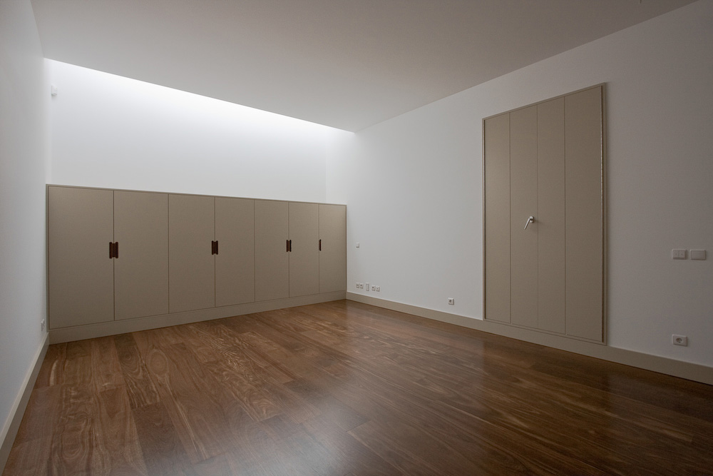 House in Pousos / Ricardo Bak Gordon