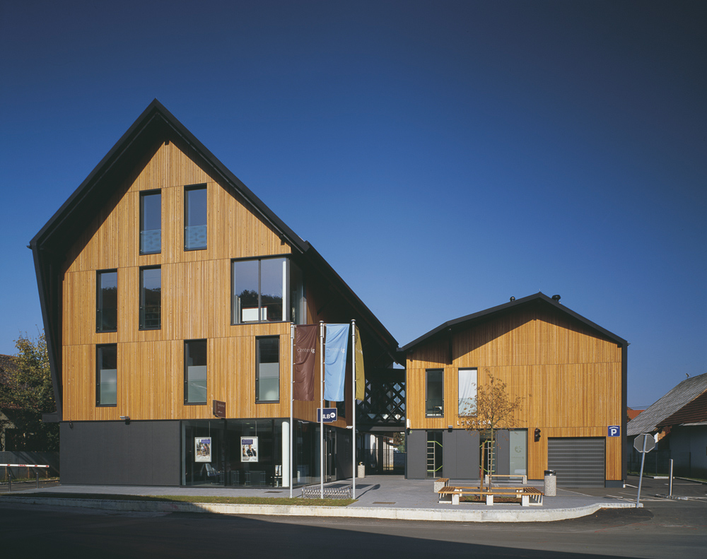Ig Centre / Atelje Desman & Gregorc+Vrhovec