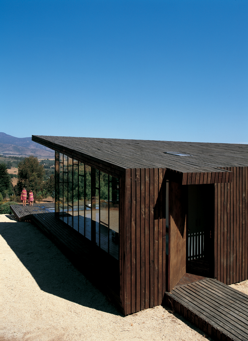 Deck House / Assadi + Pulido