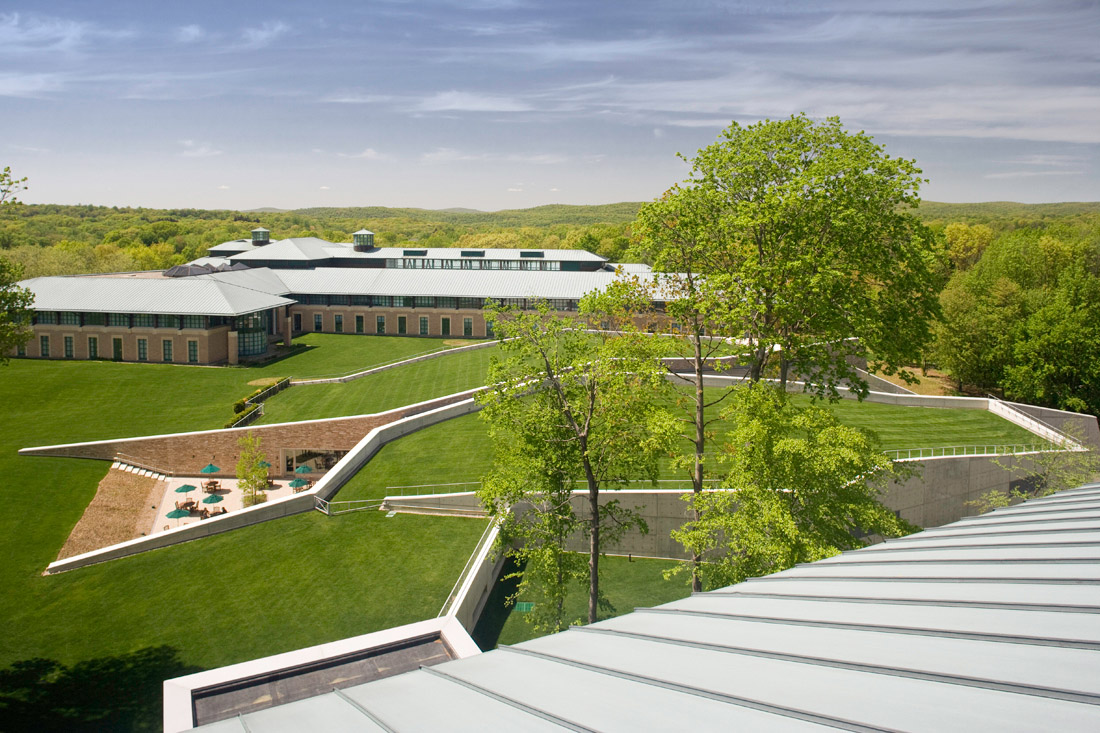 1940247497_exterior-roof1 1940247497_exterior-roof1