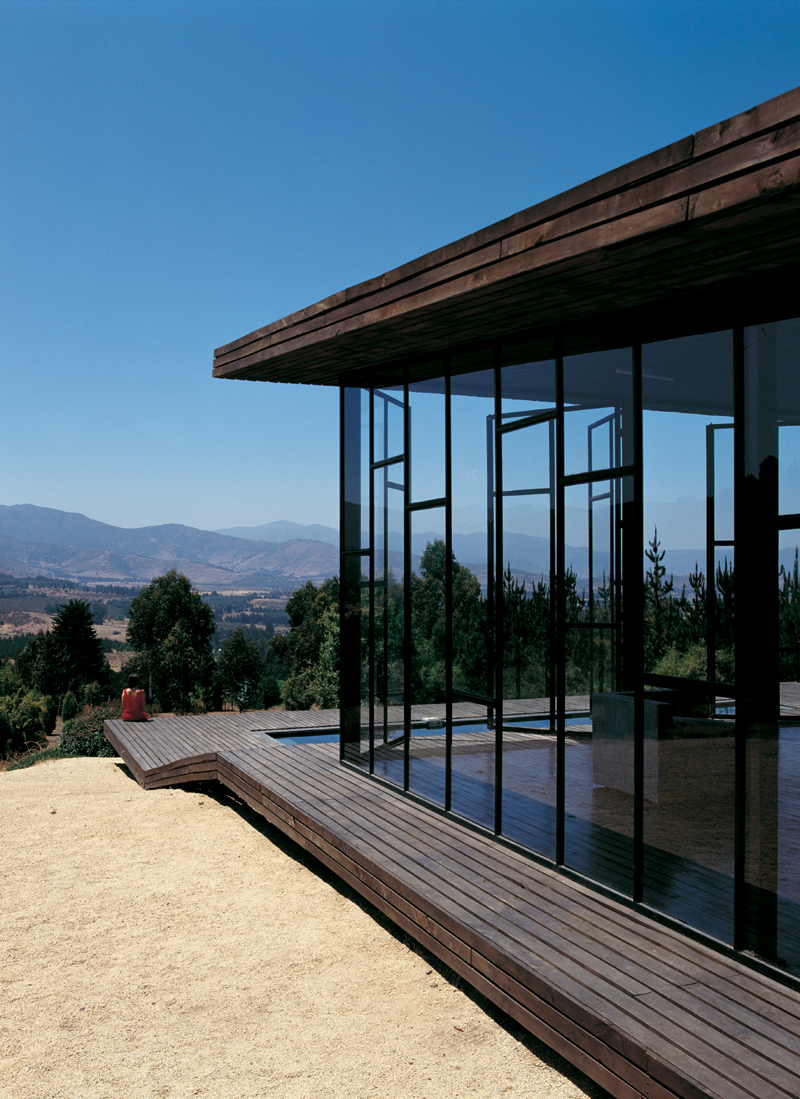 Deck House / Assadi + Pulido
