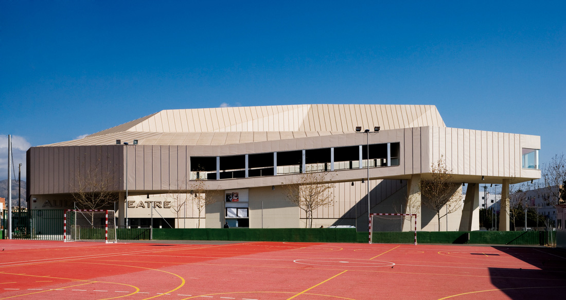 Vila Joiosa Auditorium Theatre / Arquitecturas Torres Nadal