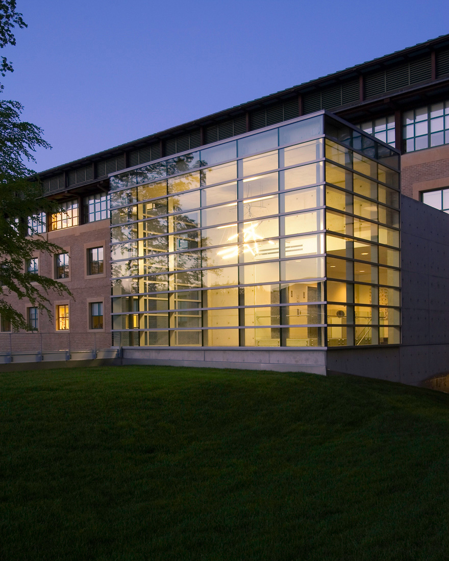 Becton Dickinson Campus Center / RMJM