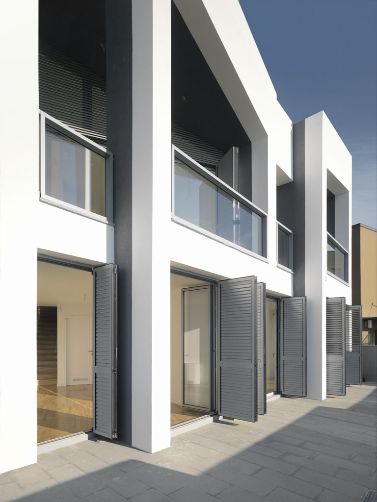 Villa Beli Kriz / SADAR + VUGA
