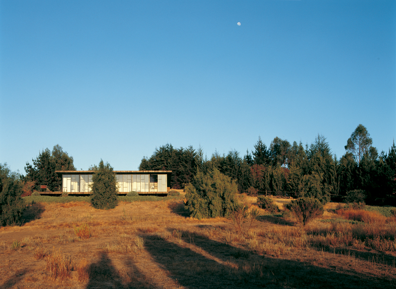 Deck House / Assadi + Pulido