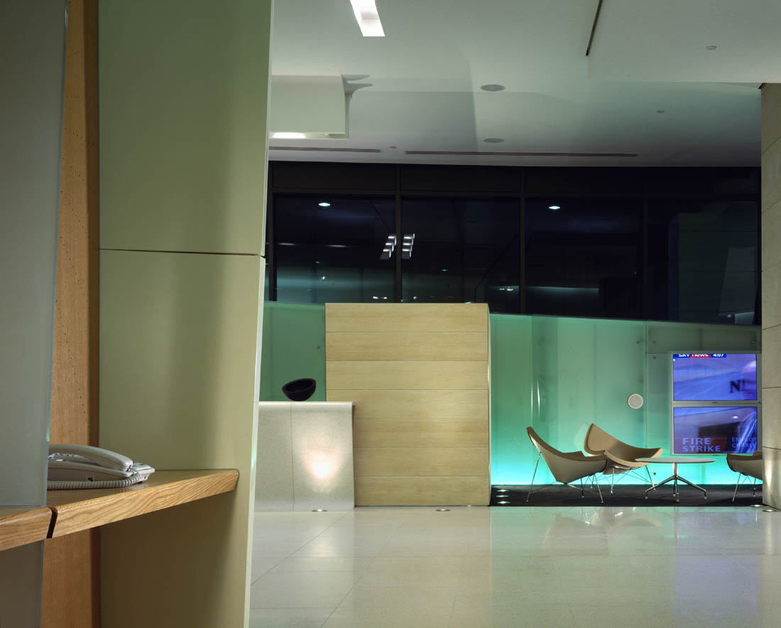 Deloitte Consulting / Mackay & Partners