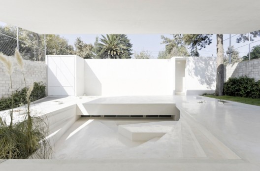 Esplanada Studio / Tatiana Bilbao & at103