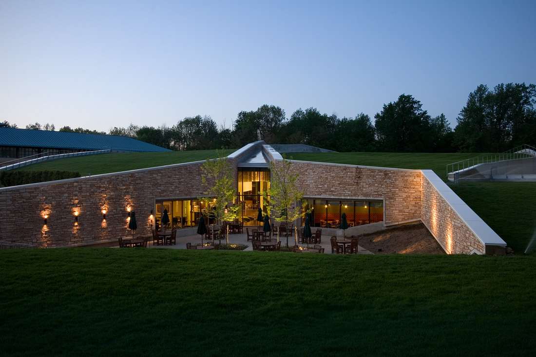 Becton Dickinson Campus Center / RMJM