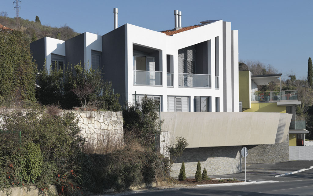 Villa Beli Kriz / SADAR + VUGA