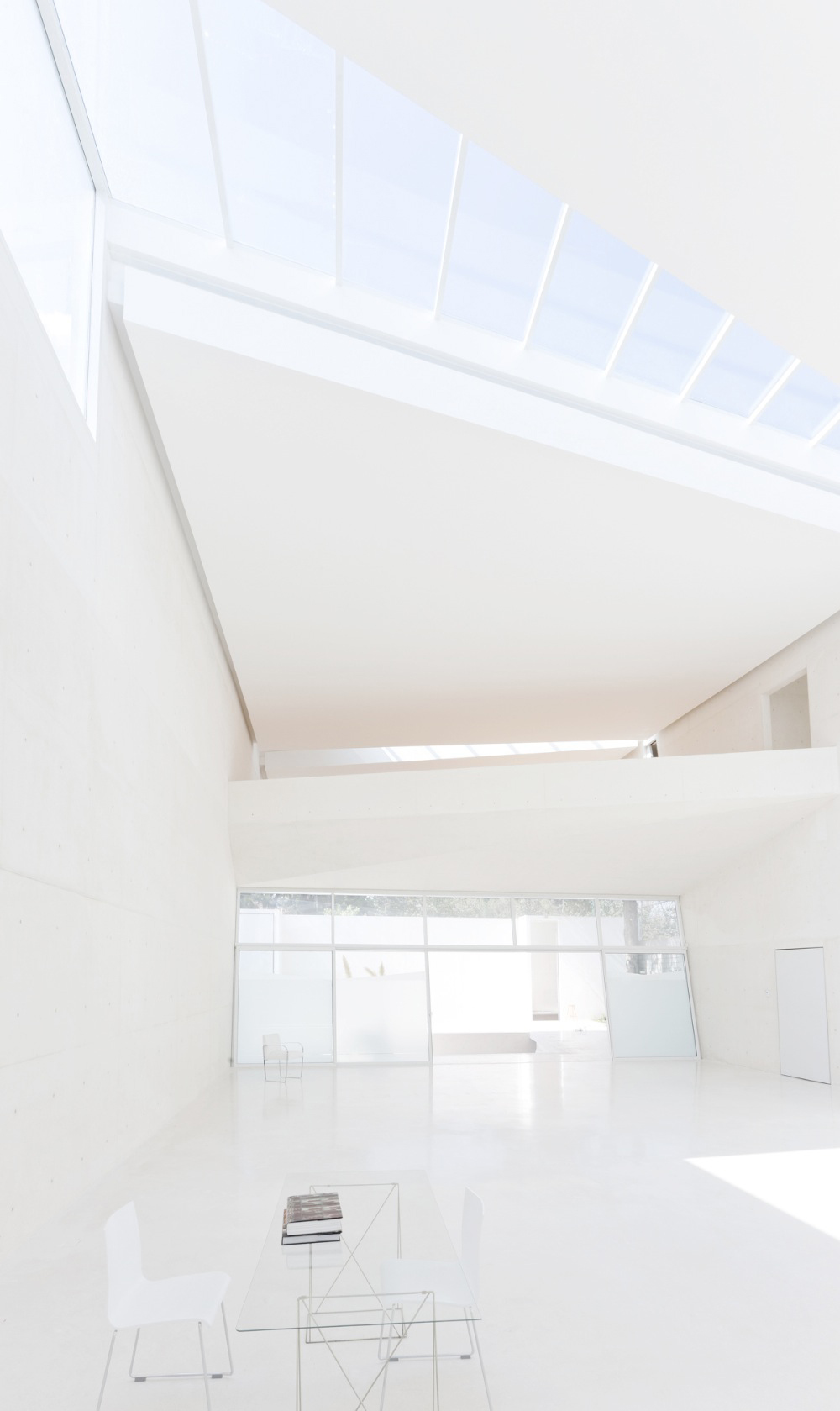 Esplanada Studio / Tatiana Bilbao & at103