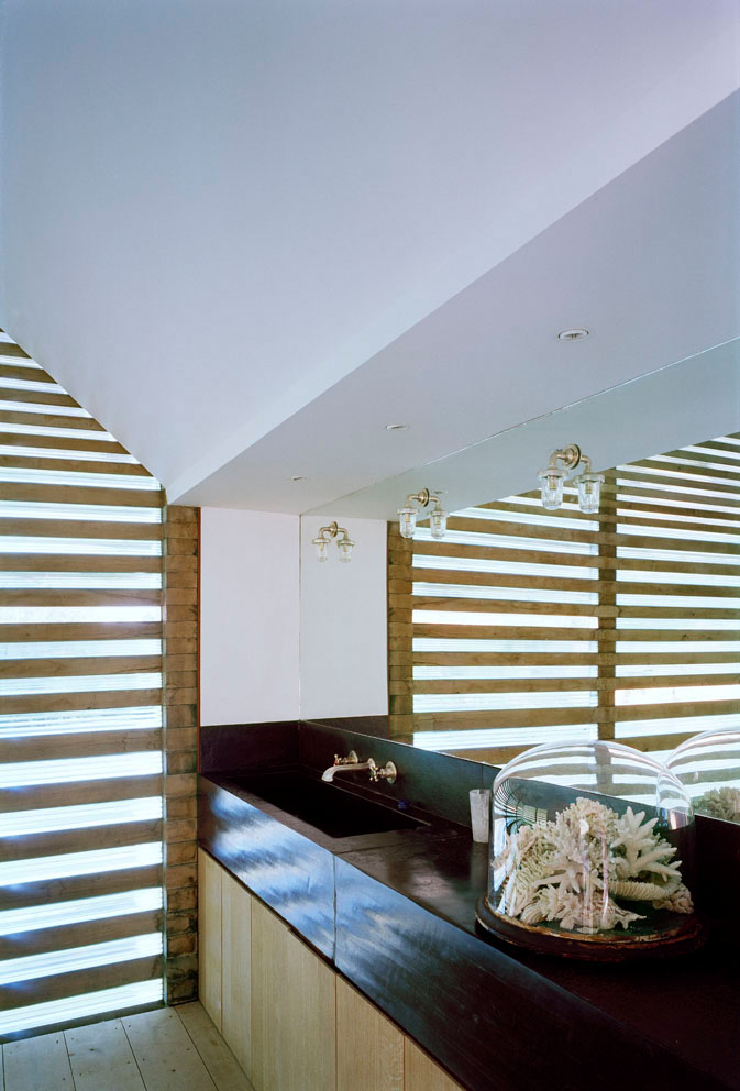 The Dairy House / Skene Catling de la Peña