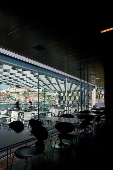 Ar de Rio Bar Esplanade / Guedes + DeCampos