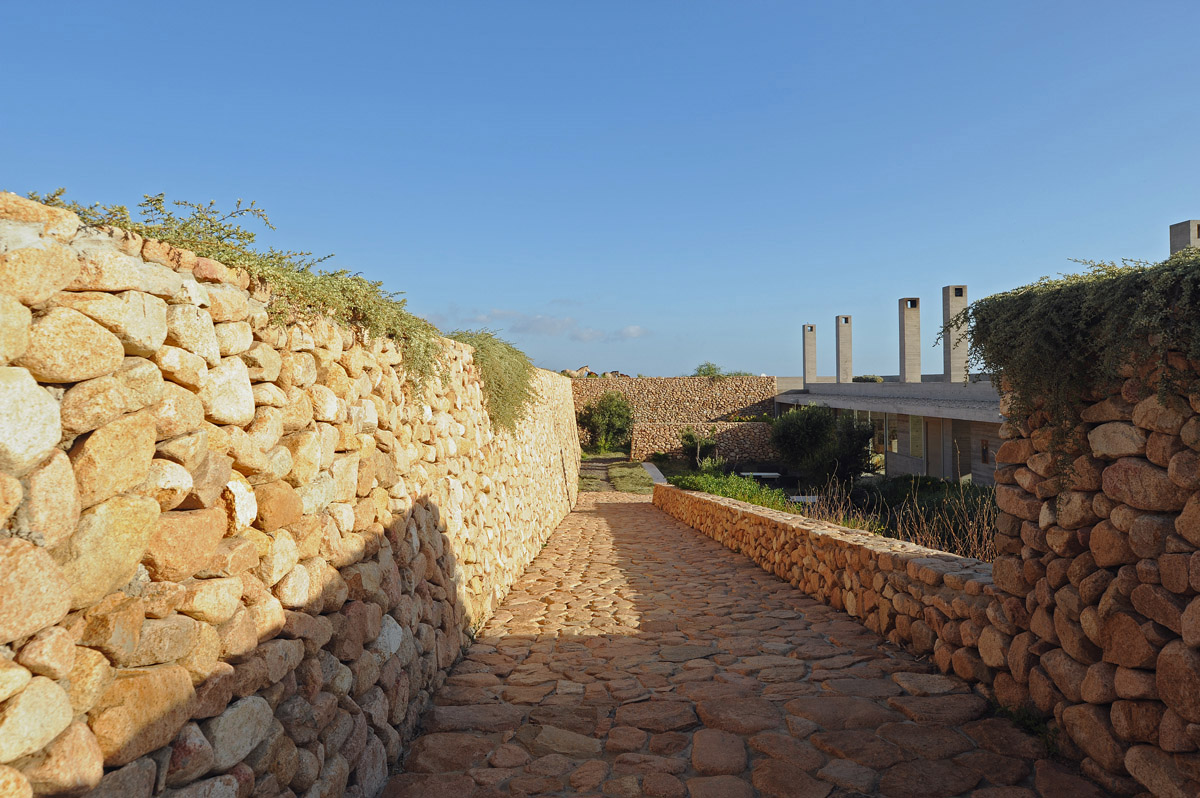 House in Huentelauquen / Izquierdo Lehmann