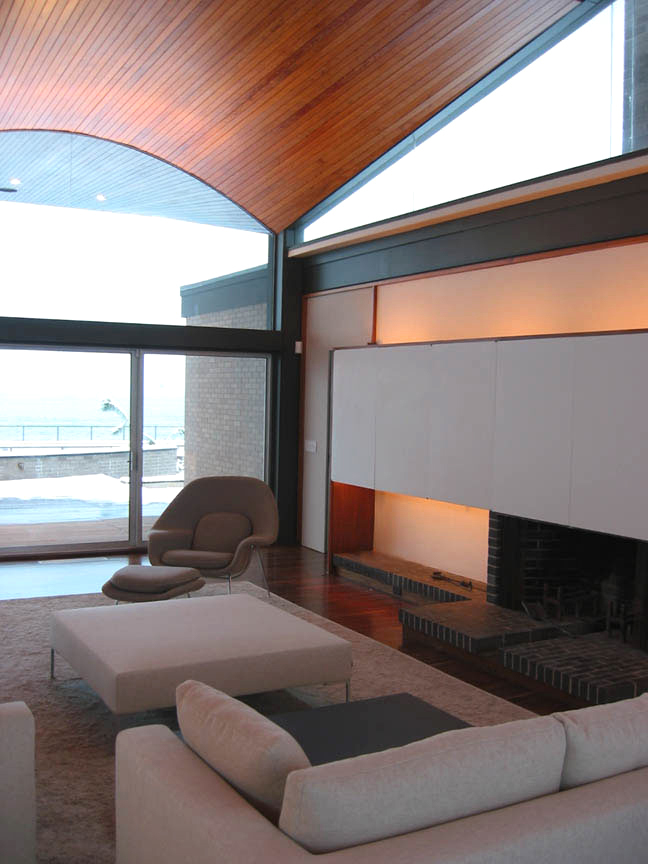 130006211_living-room-dusk 130006211_living-room-dusk