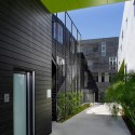 1606115557_loha-ha-lawrence-anderson-courtyard-from-main 1606115557_loha-ha-lawrence-anderson-courtyard-from-main
