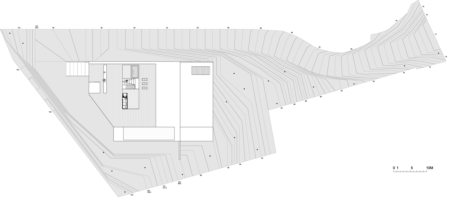 1617674003_top-floor-panoramic-roof-level-jacuzzi-chill-out top floor plan 01
