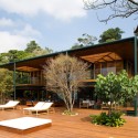 Guarujá House / Bernardes Jacobsen