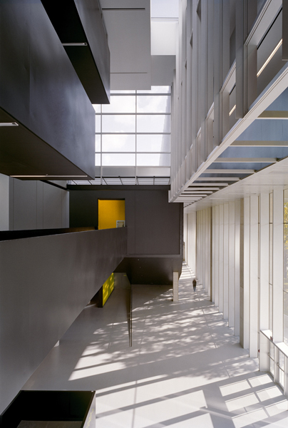CCT Building / Saucier + Perrotte architectes