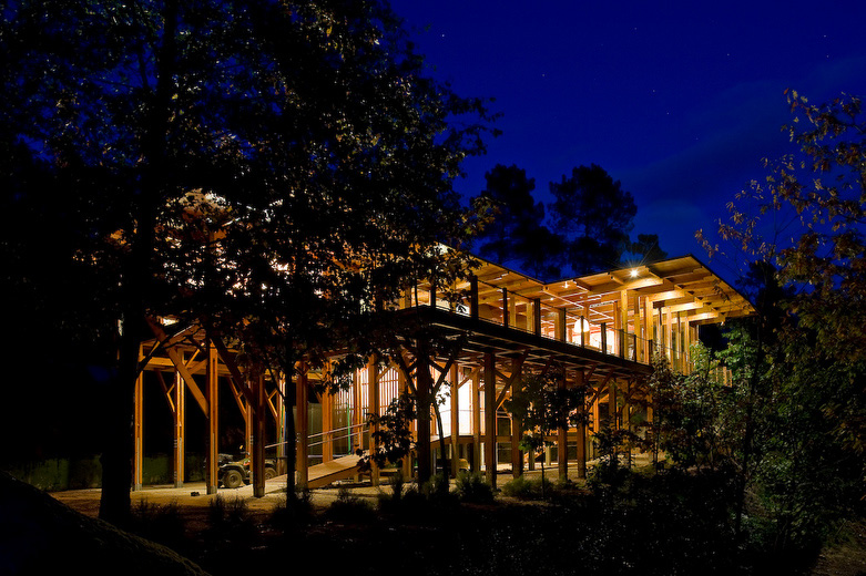 Casa Adpropeixe / Carlos Castanheira & Clara Bastai
